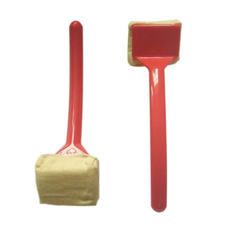 Rengjøringsbørste for grill med utskiftbar skrapehode