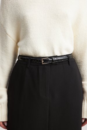 NA-KD Slim Glossy Croc Belt - Bælter - Sort - L / XL