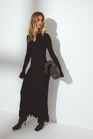 NA-KD Strick-Midikleid mit Schlüssellochausschnitt und Rüschen - Herbstkleider - Schwarz - L