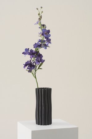 Jotex - Vase Høyde 22,5 Cm Svart - VILDE - Kjøp Vaser hos Jotex