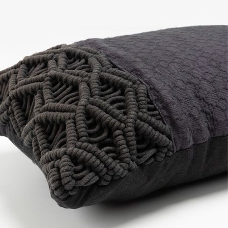 Musta puuvillatyyny, 45x45 cm, polyesterisekoitus