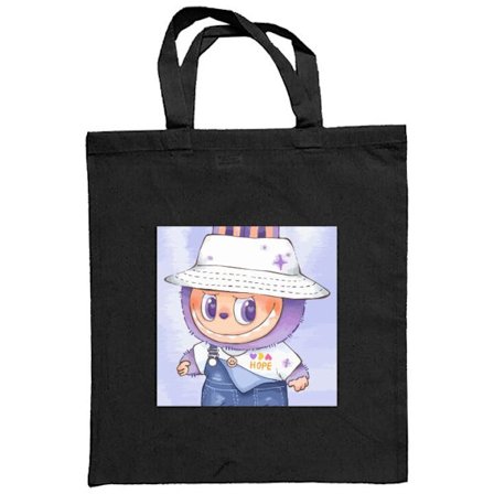 Stoffpose Tegnet lilla kaninfigur med hatt og bukseseler, store øyne og leken barneillustrasjon i milde pastellfarger.