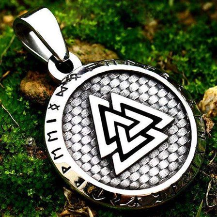 Hängsmycke - Nordisk mytologi - Valknut med runor