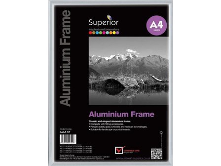 Stewart Superior Ram aluminium A4 silver - Lyreco - Kontorsmöbler och inredning - Tavlor ställ och ramar - Väggramar