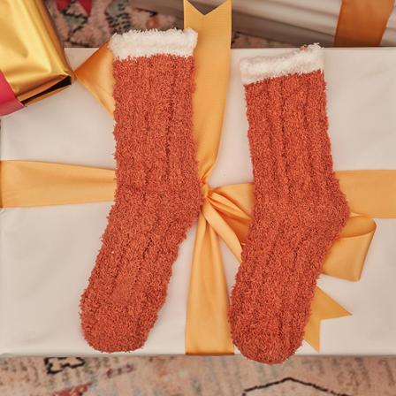 2 St Super Soft Fuzzy Cozy Home Sovstrumpor Varm Tofflor Röd Vrida