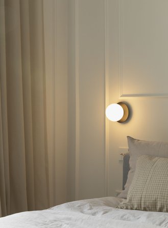 Liila 1 small vegg/taklampe - sort/opal