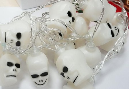 SYNERGY 21 LED Halloween Lichterkette 2m Skull