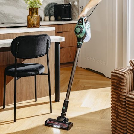 Skaftdammsugare med LED-borste, 3-stegsfiltrering och kraftfull