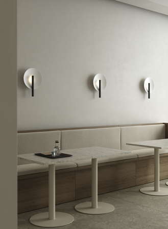 Furiko vegglampe - sort