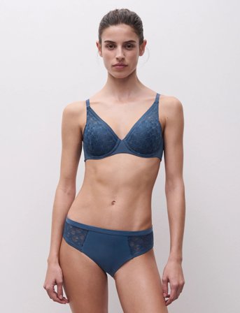 CHANTELLE Ace T-Shirt Covering Memory Bra - Blue - D x 80