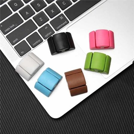 4-pack tarrakiinnitteisiä kaapelipidikkeitä - Järjestystä ja siisteyttä!