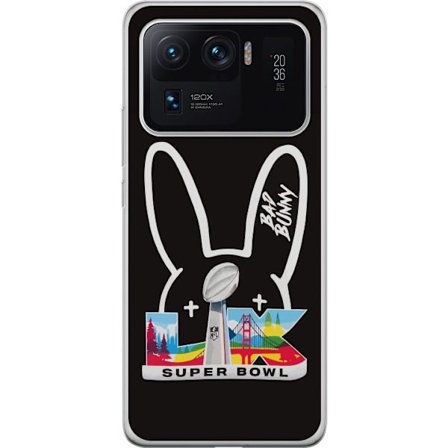 Kompatibel Mobilcover til Xiaomi Mi 11 Ultra Bad Bunny portræt med åben skjorte, tatoveringer og krøllet hår i stilfuld modefotografering
