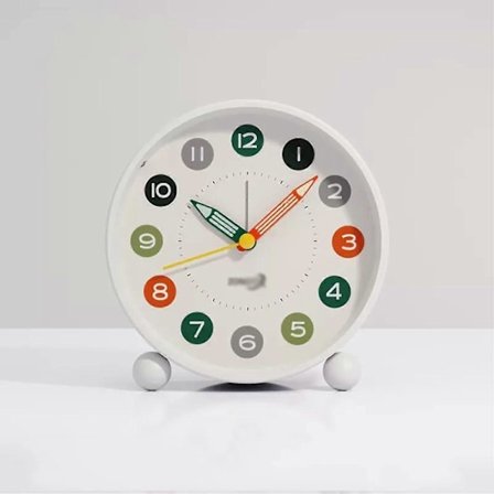 Stille digital vekkerklokke ved sengen, 4 tommer rund, lydløs, batteridrevet med lysfunksjon