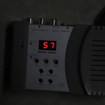 HDM69 Digital RF HDMI-modulator AV till RF-omvandlare VHF UHF PAL Standard Bärbar modulator för EU 100‐240V