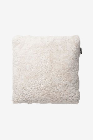 Skinnwille - Kuddfodral fårskinn Curly - Brun - Prydnadskuddar & kuddfodral - Från Homeroom