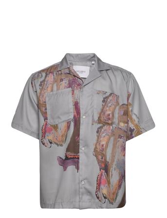 Kabangu Aop Tencel Ss Shirt Lyhythihainen Paita Monivärinen/Kuvioitu Les Deux
