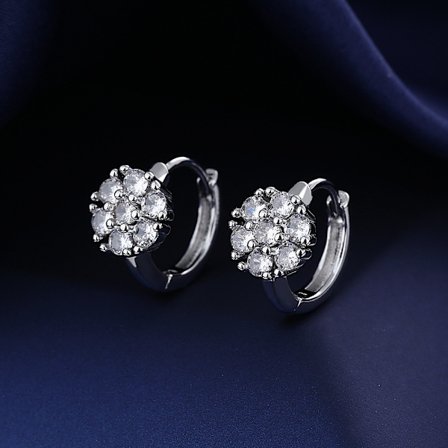 925 Sterling Silver Smycken Kvinnor Mode Söt Tiny Clear Crystal CZ Stud örhängen Present för flickor Tonåringar Lady Present