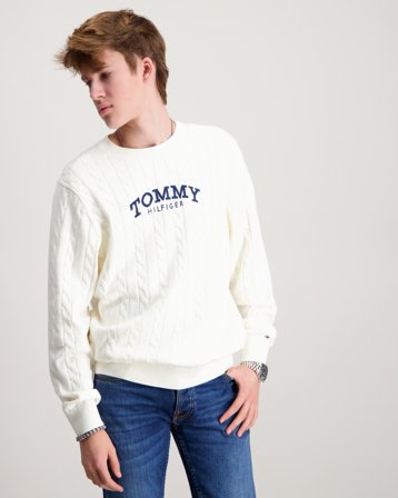 Tommy Hilfiger GRAPHIC CABLE CN SWEATER Hvit Genser Gutt - Kids Brand Store