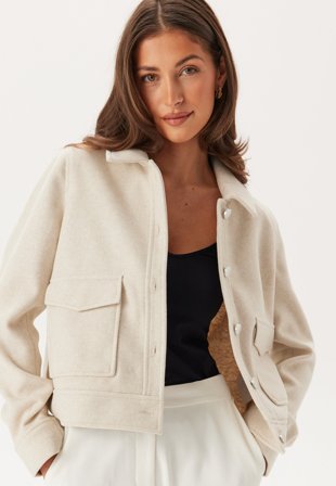VILA - Vijumpy L/S Short Jacket - Super Light Natural Me