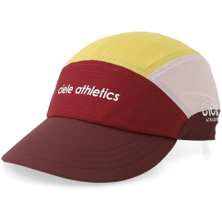 Ciele - Rood 5panel Cap - Fstcapsc Field Iconicsl Crimsonred/Peachskin 5-Panel @ Hatstore