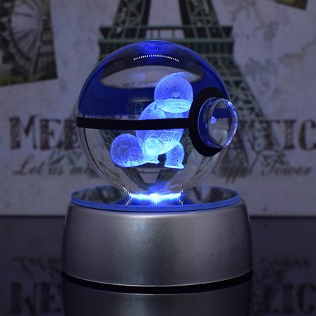 Kristallkula samlarobjekt, en gåva till anime-fans, med en färgstark ljusbas, en födelsedagspresent till barn.