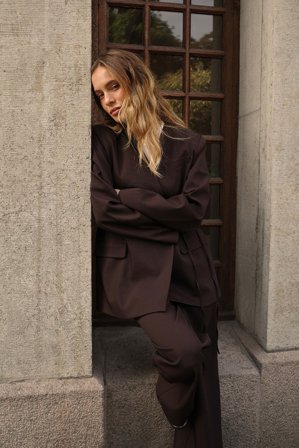 NA-KD Oversize-Blazer mit Schnürdetail - Taillierter Blazer - Braun - EU 44