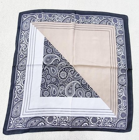 Endless Silkeskjerf Bandana Paisley Sort