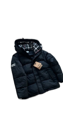 Svart pufferjacka från Burberry