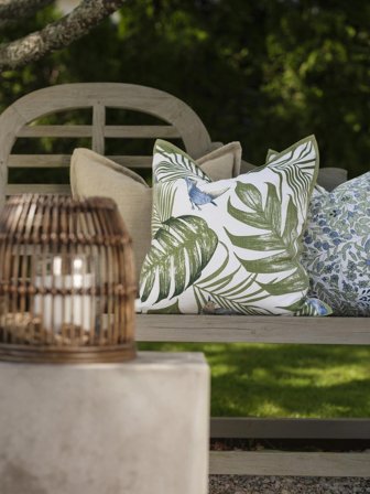 Lama Putetrekk hvit med blader 50x50cm