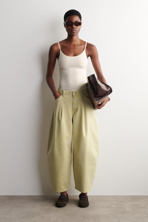 COS Women's Twine Barrel Leg Jeans in Yellow