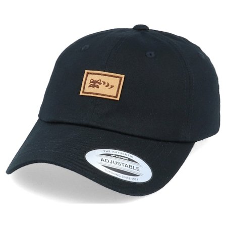 Wild Spirit - Svart unconstructed Keps - Organic Small Hatsie Red Panda Patch Black Dad Cap @ Hatstore