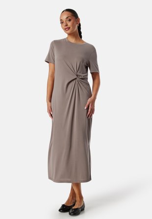 Pieces Pcanora O-Neck Midi Dress Brown Klær