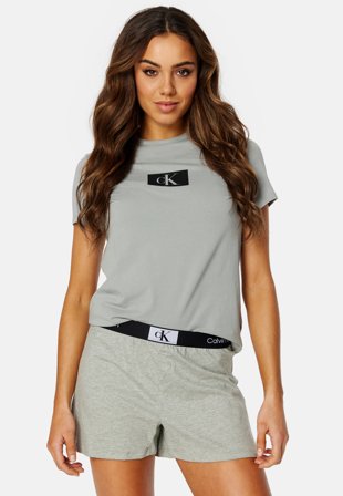 Calvin Klein S/S Crew Neck P7A Grey Heather Klær