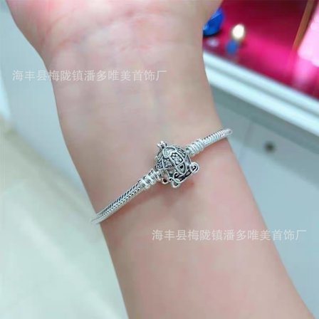 Pandora Hvid Kobber Sølvbelagt Armbånd Rundt Spænde Enkel Kæde Krone Armbånd Slangebenskæde Kan Matches med DIY Perler og Tilbehør 19CM