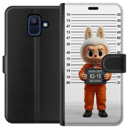 Kompatibel Tegnebogsetui til Samsung Samsung Galaxy A6 (2018) Sød tegnet kaninfigur i fængselsklæder med fangenummer mod baggrund med længdemålin