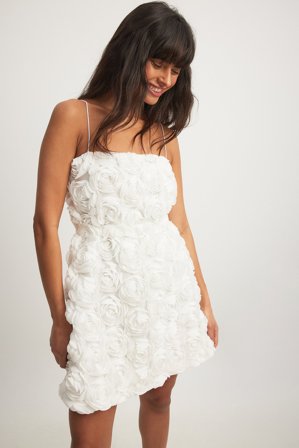 Lovisa Wallin x NA-KD Flower Details Mini Dress - Blomstrede kjoler - Hvid - EU 42