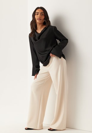 Object Collectors Item - Objchilli L/S RE WATERFALL TOP - Black