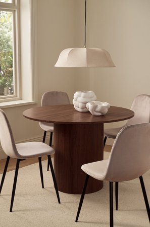 &Home - Matgrupp Week med 1 bord + 4 stolar - Brun - Matgrupp 4 personer - Från Homeroom