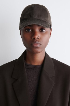 COS Women's Suede Baseball Cap in Brown