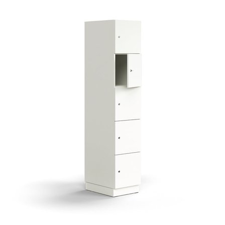 Förvaringsskåp QBUS, 5 låsbara fack, sockel, 2020x400x570 mm, vit