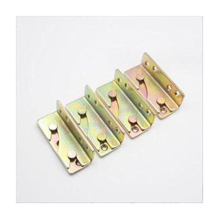 Setti, jossa 4 sängyn kiskoa, sängynrungon kiinnitystarvikkeet, setti, jossa 4 puista sängyn kiinnikettä, sängynkaidetarvikkeet, raskas