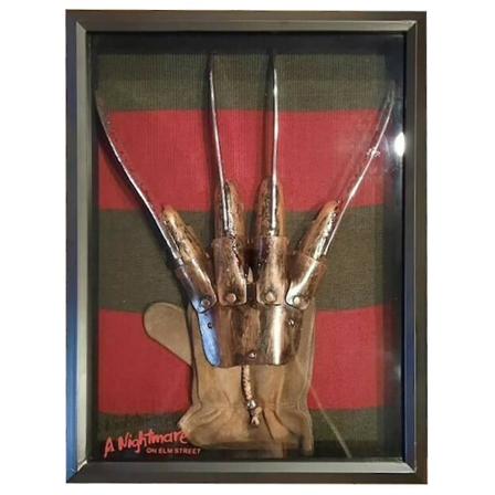 Painajainen Nostalgia: Freddy Krueger -Hanska ja Paita Näyttö C Täydelliset Juhlatarvikkeet Painajaiselle