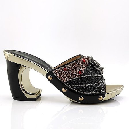 Fashionabla italienska applikationer Lady Sandaler