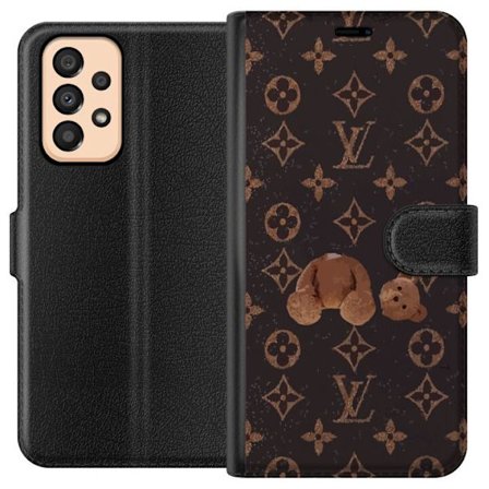 Kompatibelt Plånboksfodral till Samsung Samsung Galaxy A33 5G Lyxigt monogrammönster med trasig nalle i mörk modeestetik