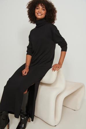 NA-KD Robe longue fendue en tricot à col montant - Robes Pull - Noir - X-Small