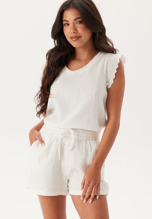 ONLY - Onlthyra Shorts - Cloud Dancer - Kläder - - Bubbleroom