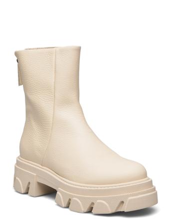 Maryann Bootie Shoes Boots Ankle Boots Ankle Boot - Flat Creme Steve Madden