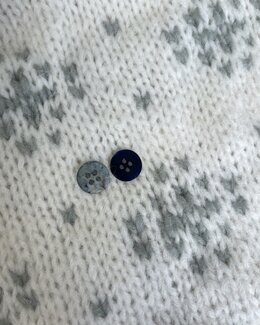 Nappi Helmiäis Sinimeleerattu-15 mm