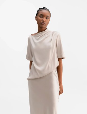 Ahlvar Gallery Lima Silk Tee - Beige - XS