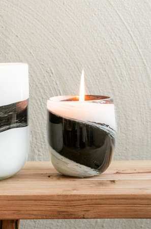 Zelected by Houze - Tuoksukynttilä De Ville Petit - Valkoinen - Tuoksukynttilä & tuoksutikut - - Homeroom